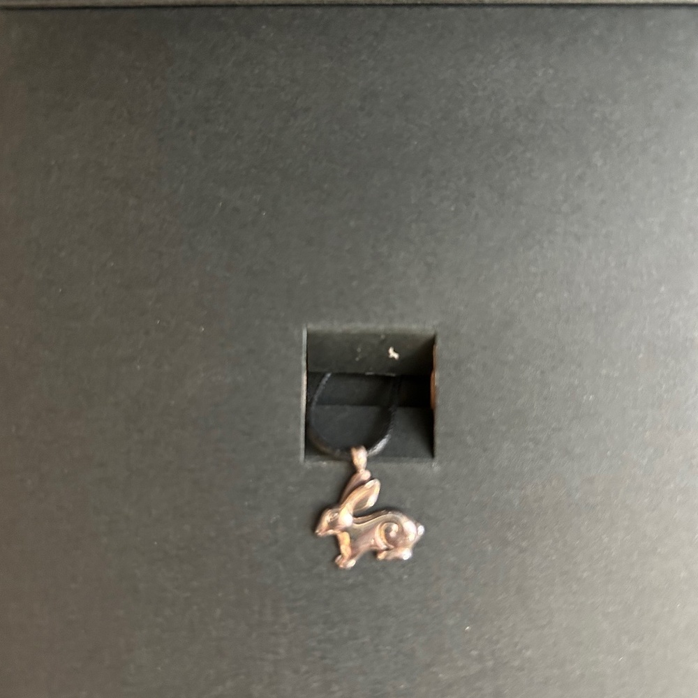 John Hardy Year of the Rabbit pin - New!